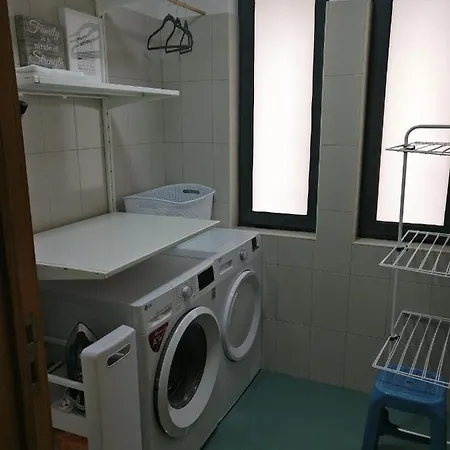 アパート Em-charming ポンタ・デルガダ