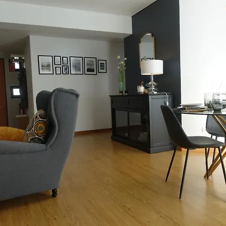 Em-charming Ponta Delgada