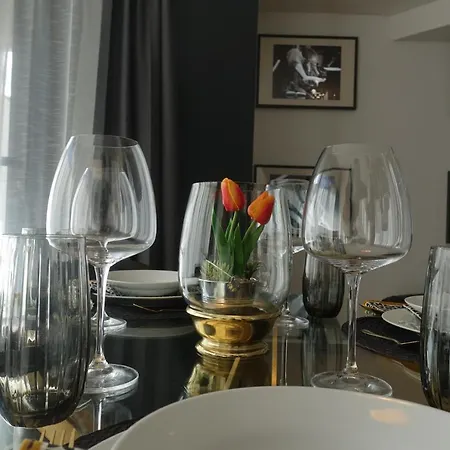 Em-charming * Ponta Delgada